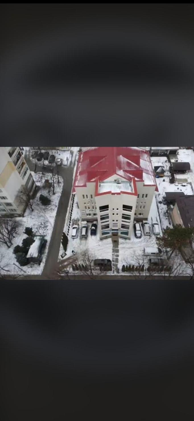Ungheni Targ Style Hotel מראה חיצוני תמונה
